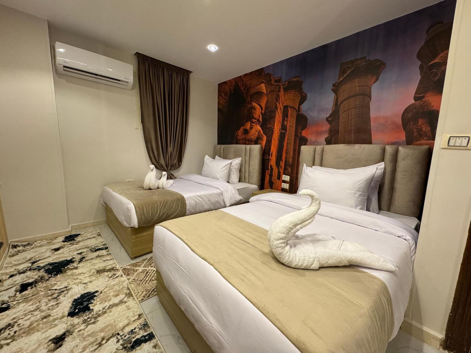 Royal Golden Pyramids Inn Giza Exterior foto